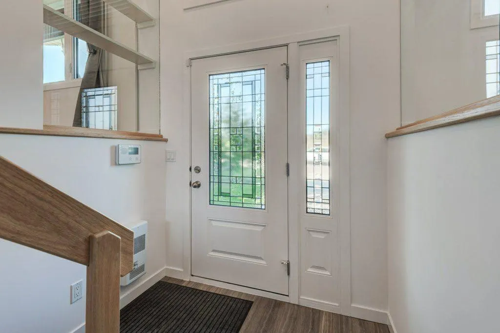 112 Selkirk Drive SW