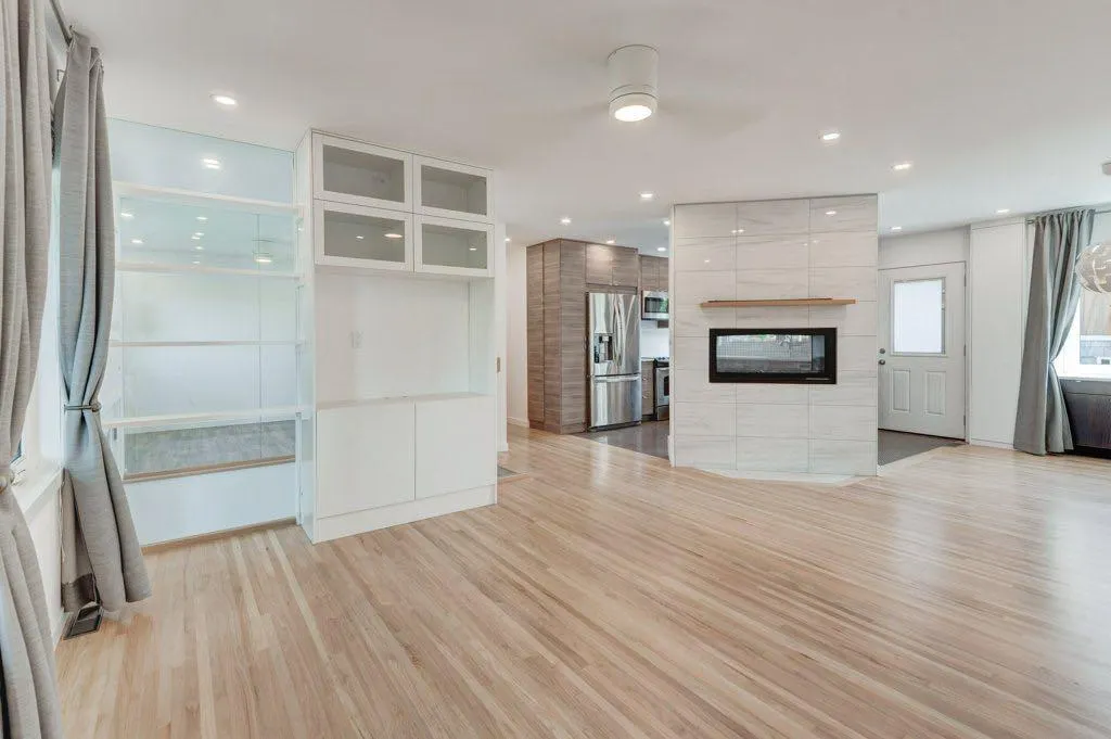 112 Selkirk Drive SW