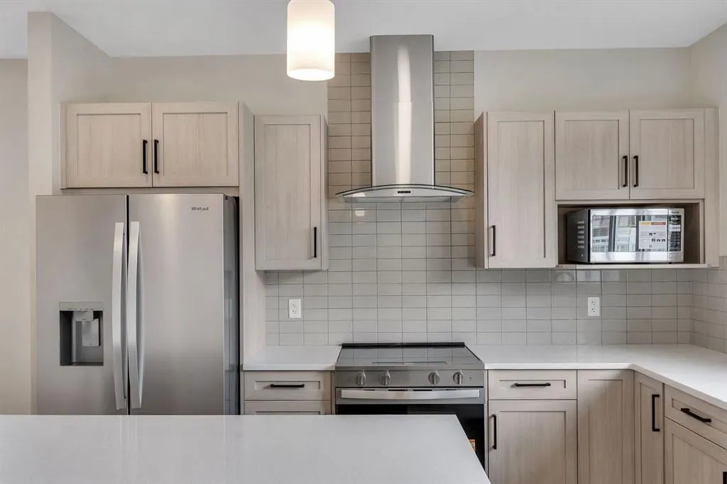 148 Annette Villas NW