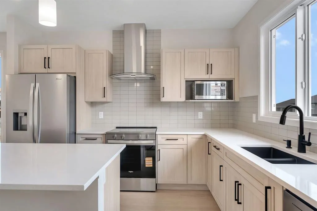 148 Annette Villas NW