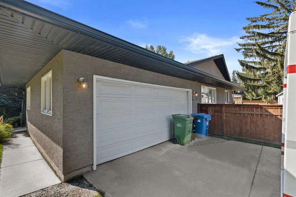 6847 Lawrence Court SW