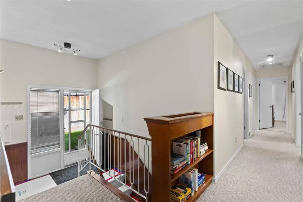 6847 Lawrence Court SW