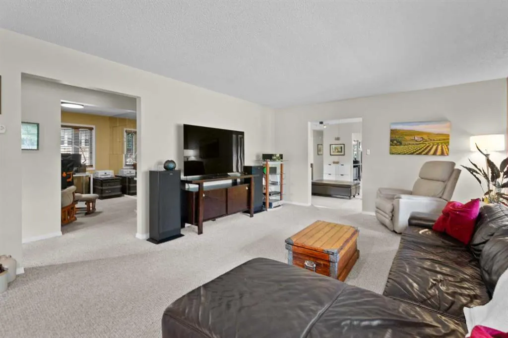 6847 Lawrence Court SW