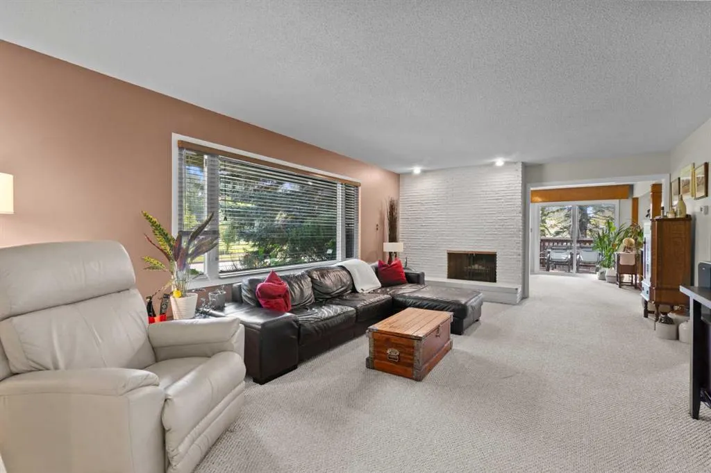 6847 Lawrence Court SW
