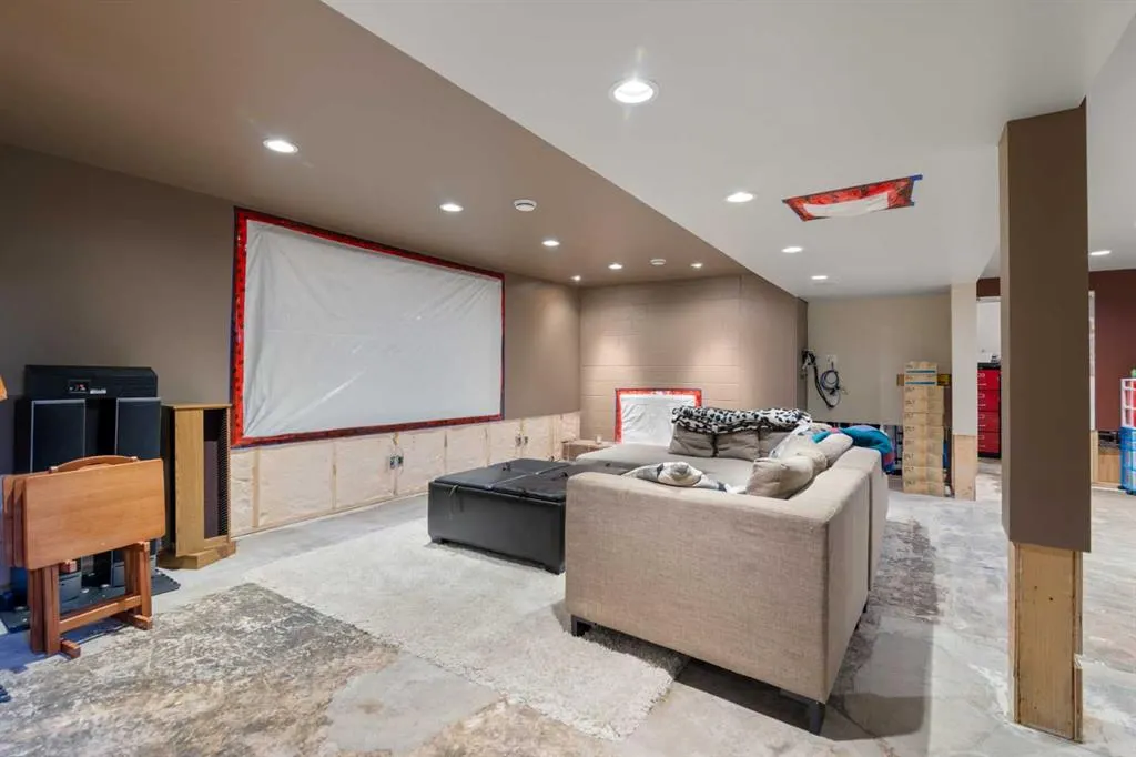 6847 Lawrence Court SW