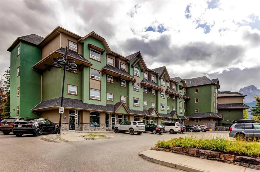 180 Kananaskis Way, #507
