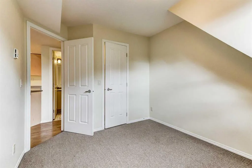 180 Kananaskis Way, #507