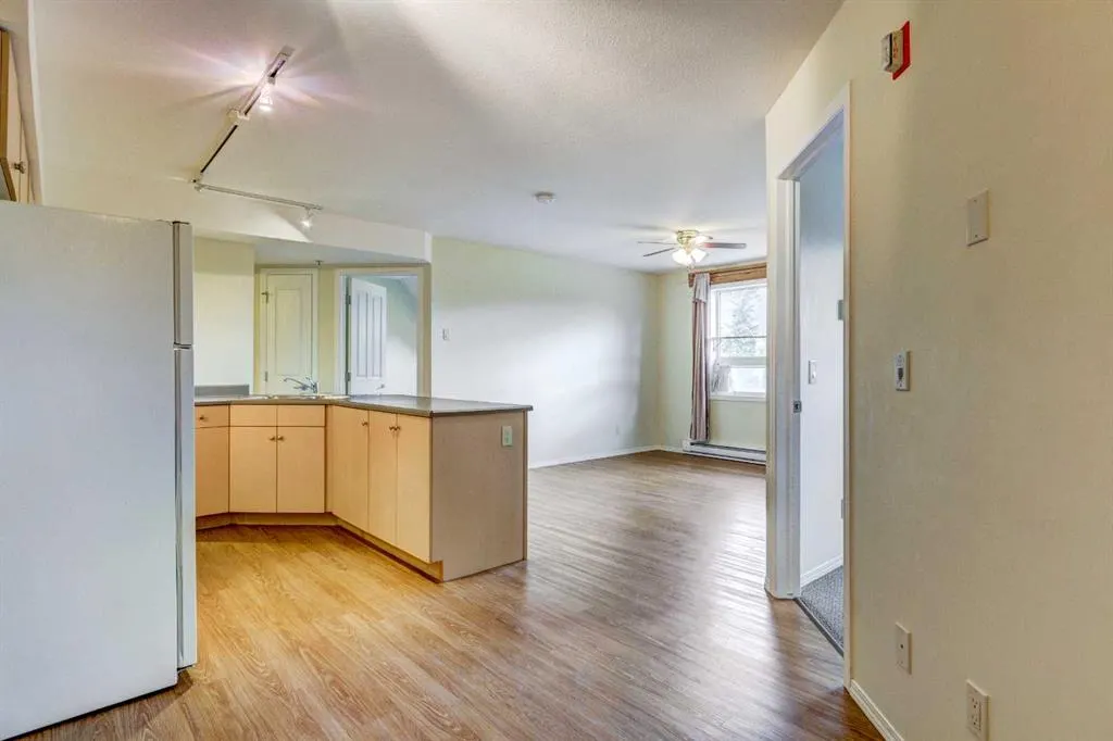 180 Kananaskis Way, #507