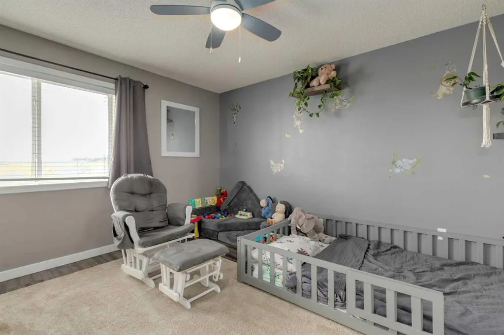 370 Elgin View SE