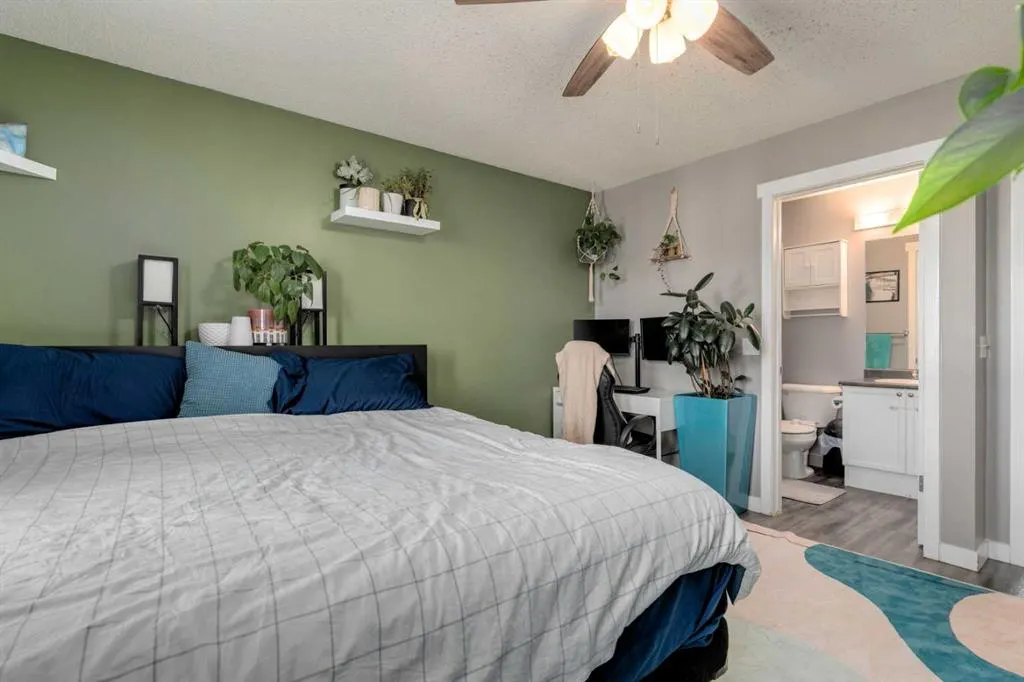 370 Elgin View SE
