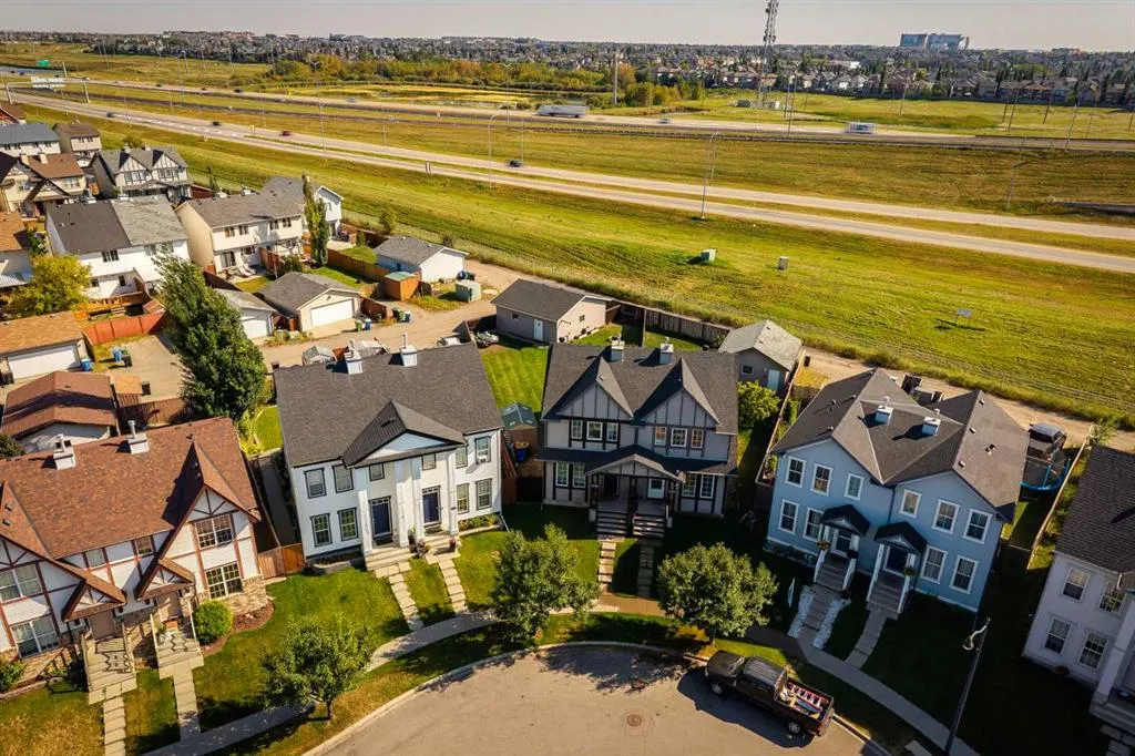 370 Elgin View SE