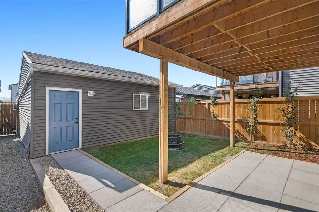 117 Rochester Way NW