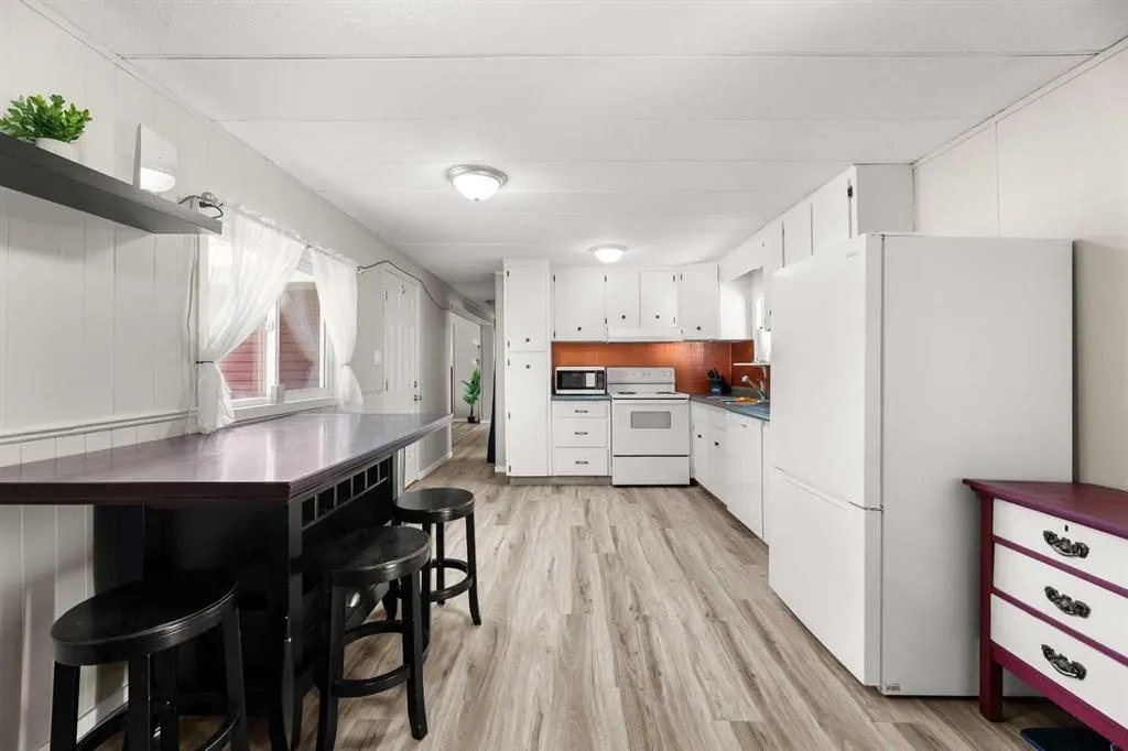 32102 Range Road 42
