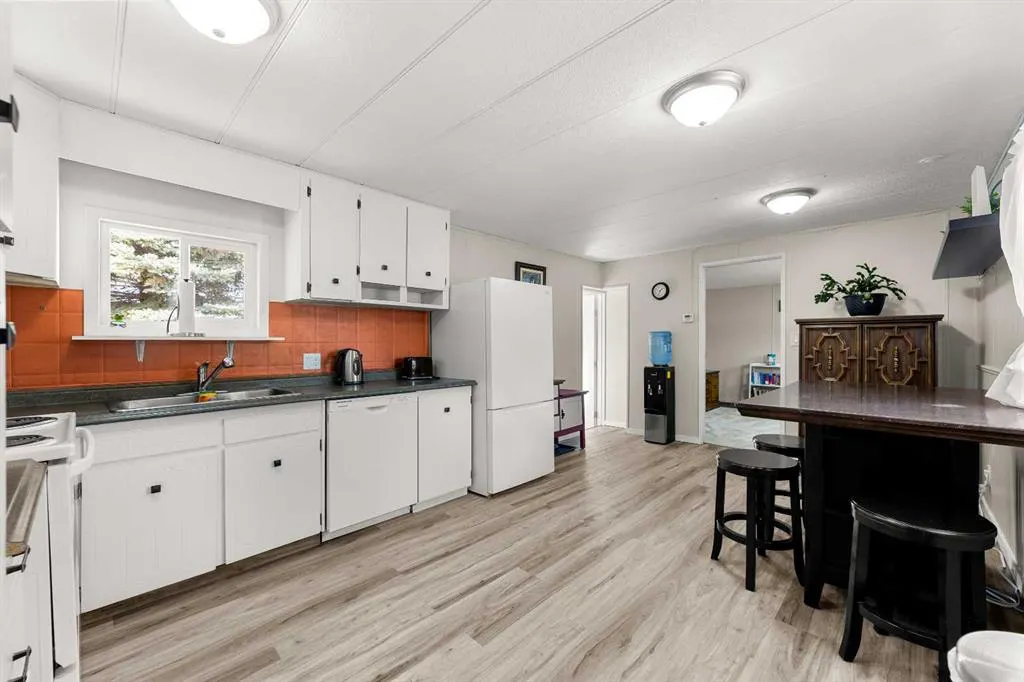 32102 Range Road 42