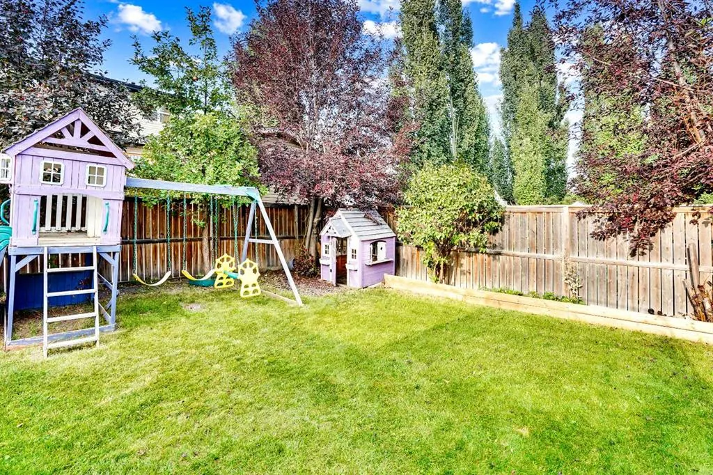 204 Covehaven Gardens NE