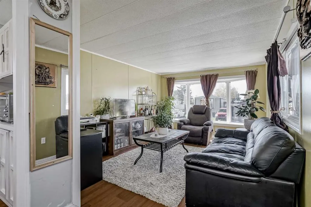 6220 17 Avenue SE, #323