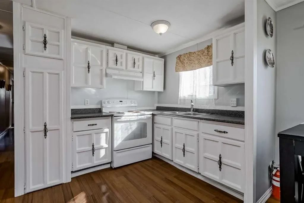 6220 17 Avenue SE, #323