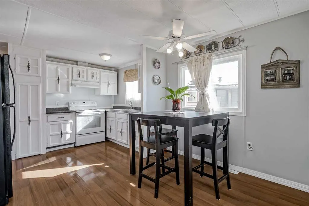 6220 17 Avenue SE, #323