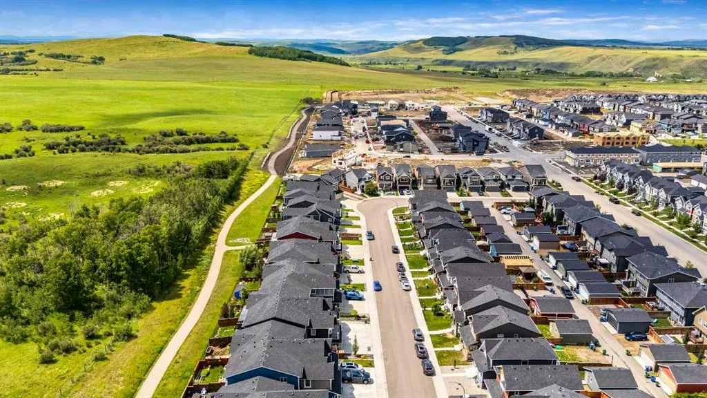 75 Fireside Crescent