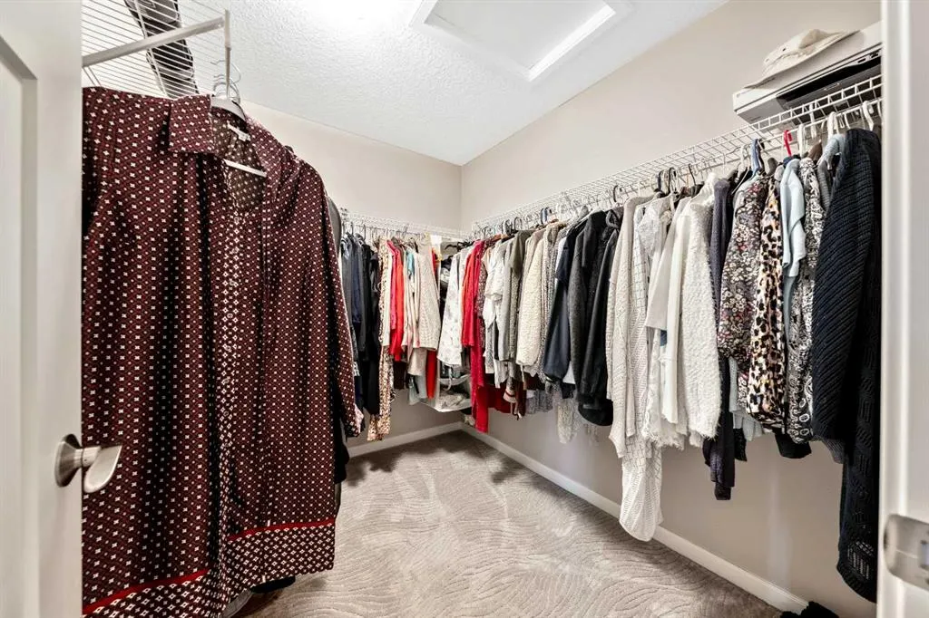 75 Fireside Crescent