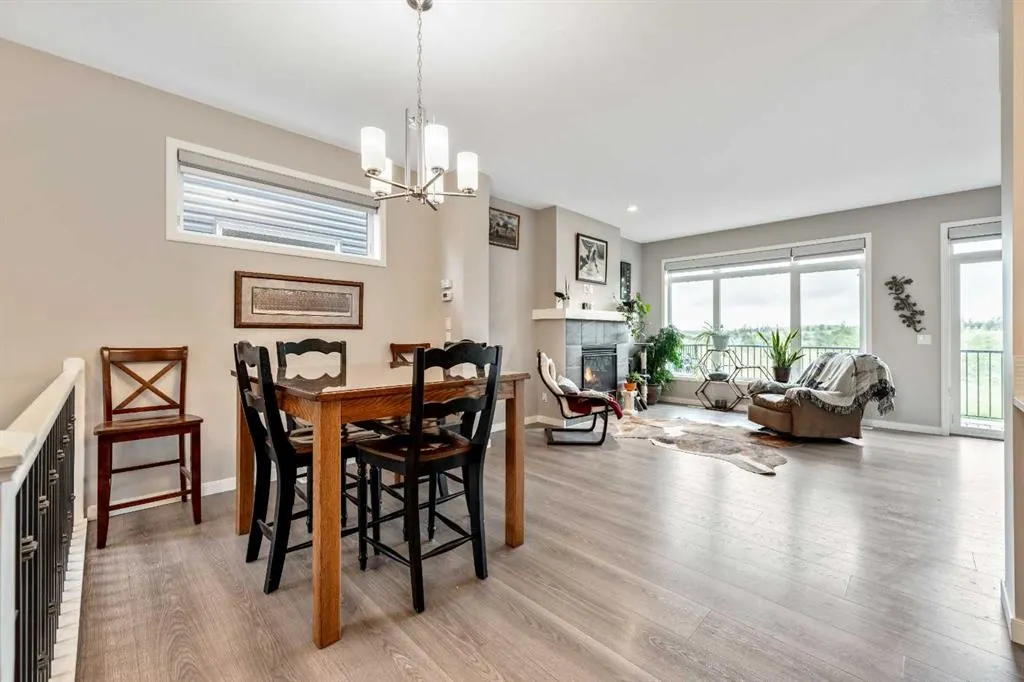 75 Fireside Crescent