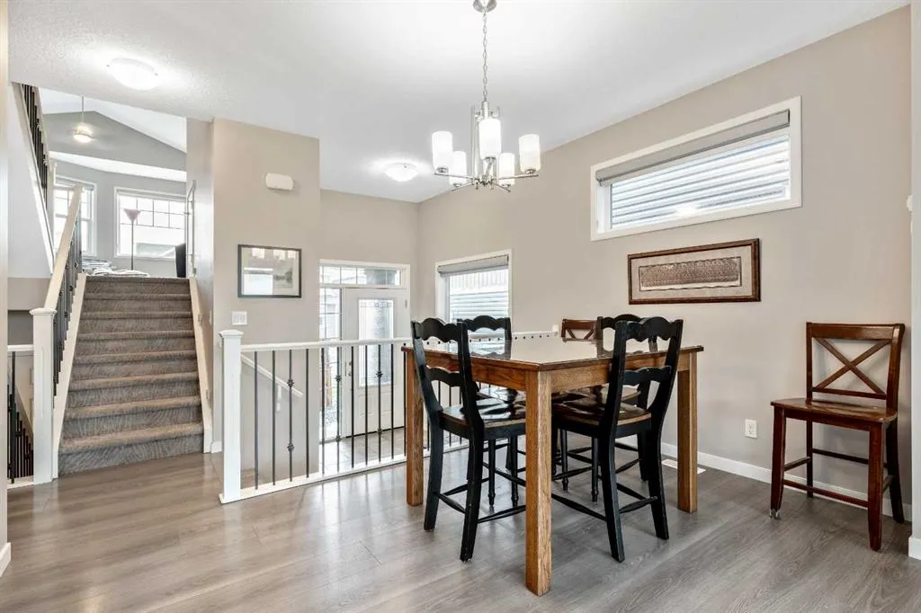 75 Fireside Crescent