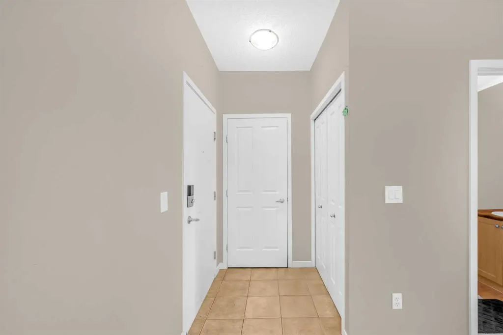 1140 Taradale Drive NE, #2212