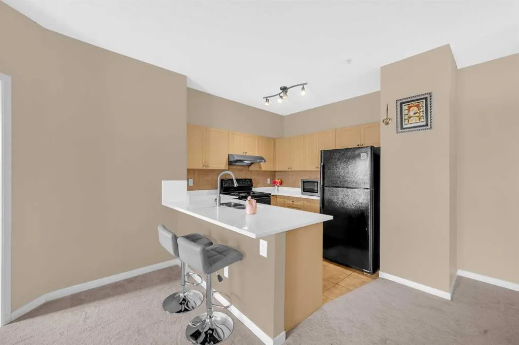 1140 Taradale Drive NE, #2212