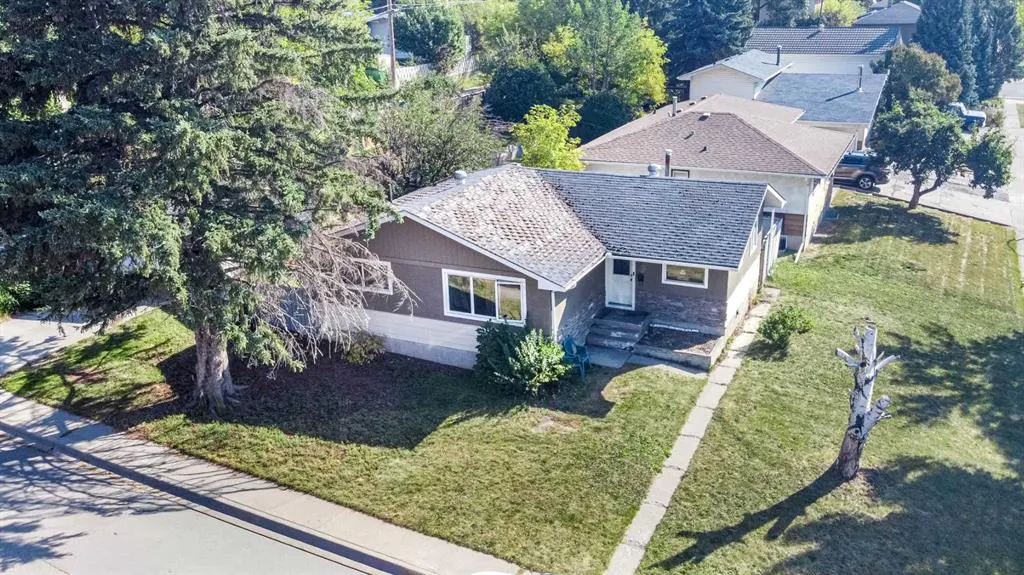 4 Cheyenne Crescent NW