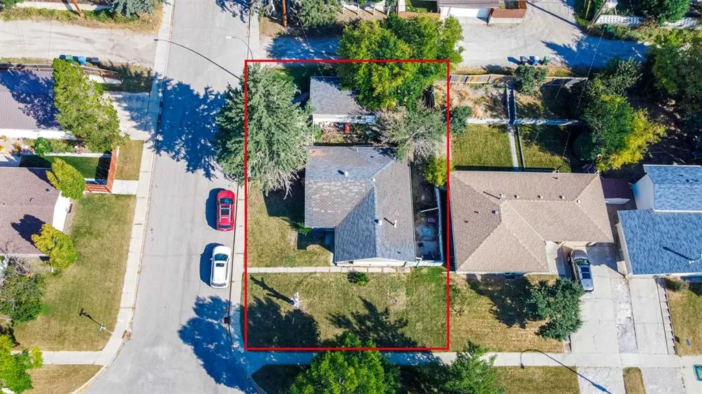 4 Cheyenne Crescent NW