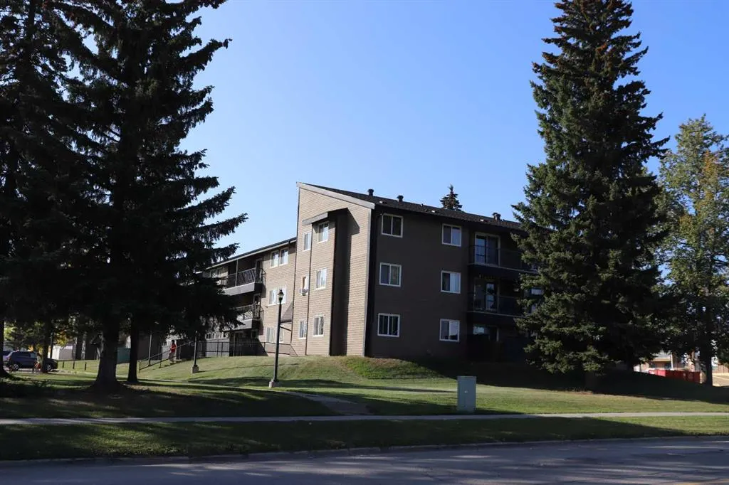5611 10 Avenue, #201A