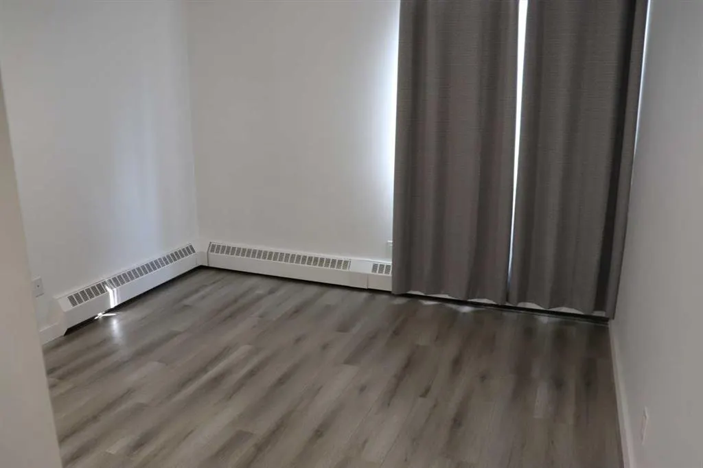 5611 10 Avenue, #201A
