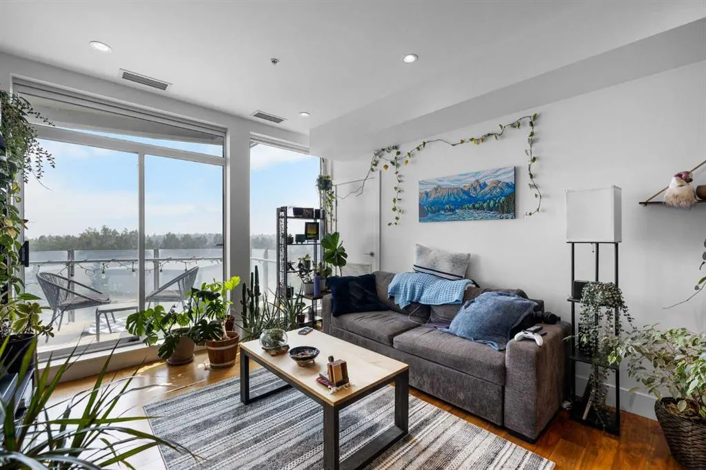 2505 17 Avenue SW, #406