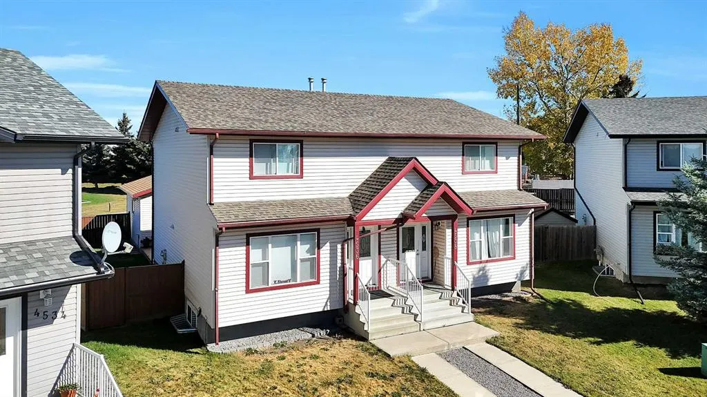 4536 44 Avenue Close