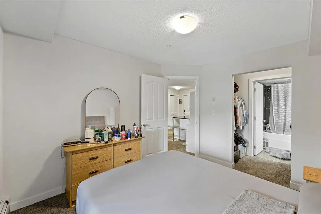 403 Mackenzie Way SW, #2212