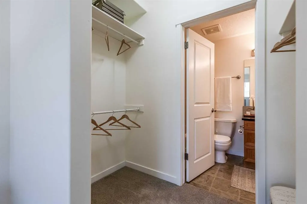 19 Terrace View NE, #403