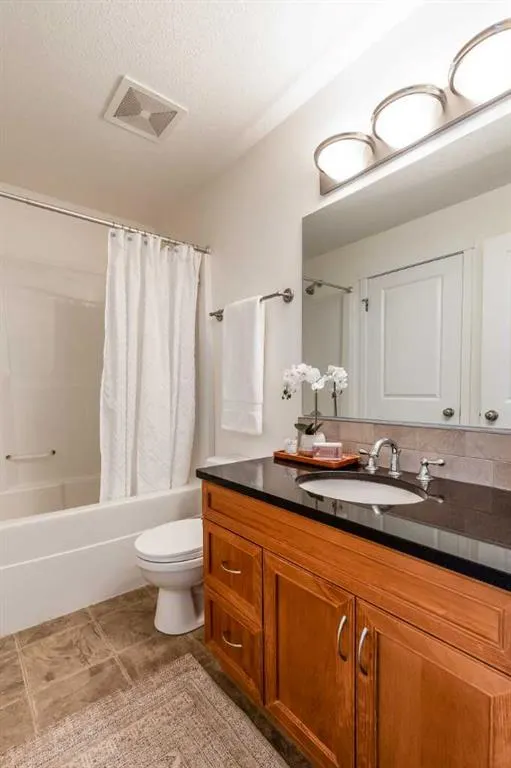 19 Terrace View NE, #403