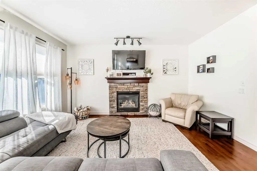 60 Sage Berry Road NW