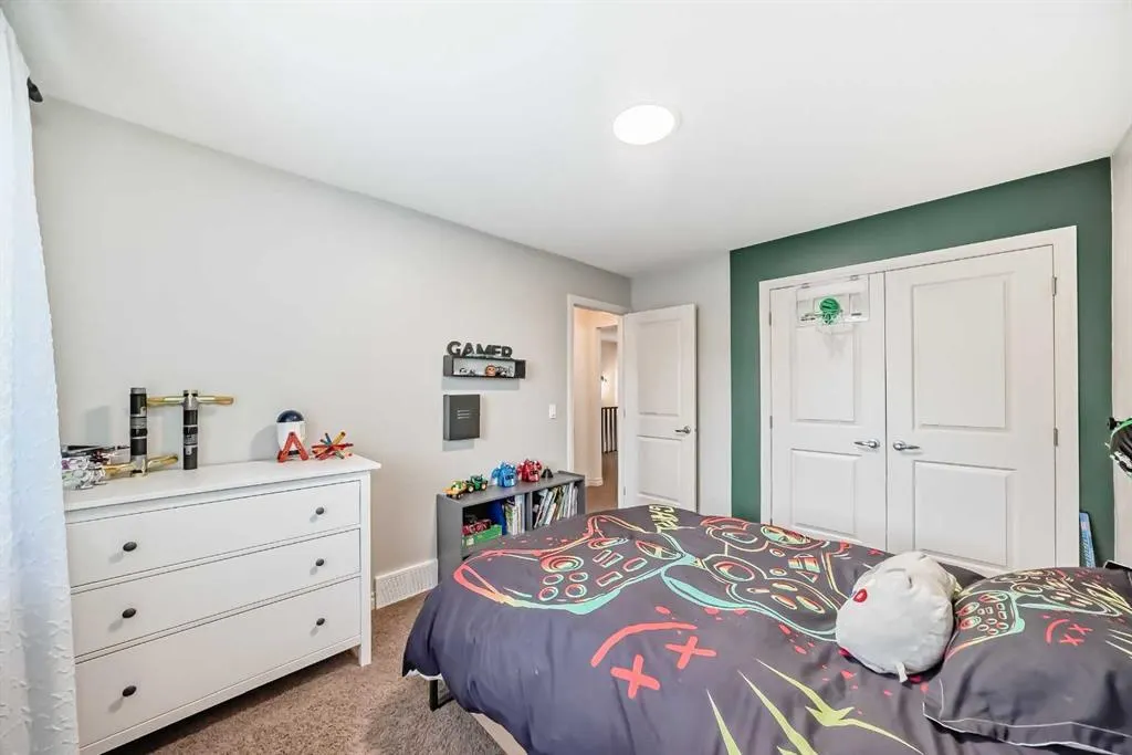 60 Sage Berry Road NW