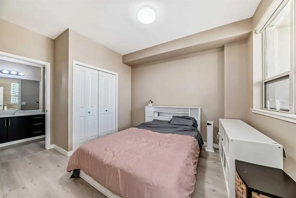 1053 10 Street SW, #1812
