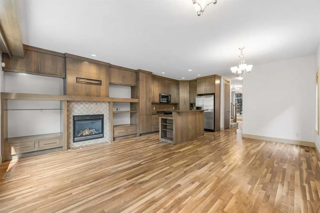 2421 29 Street SW, #3