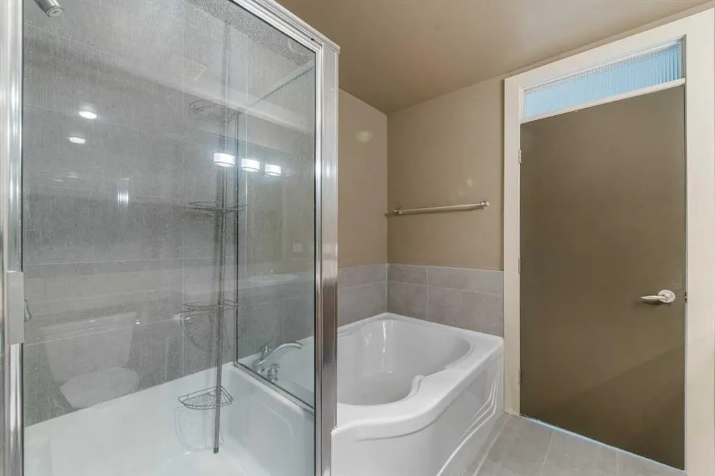 2421 29 Street SW, #3