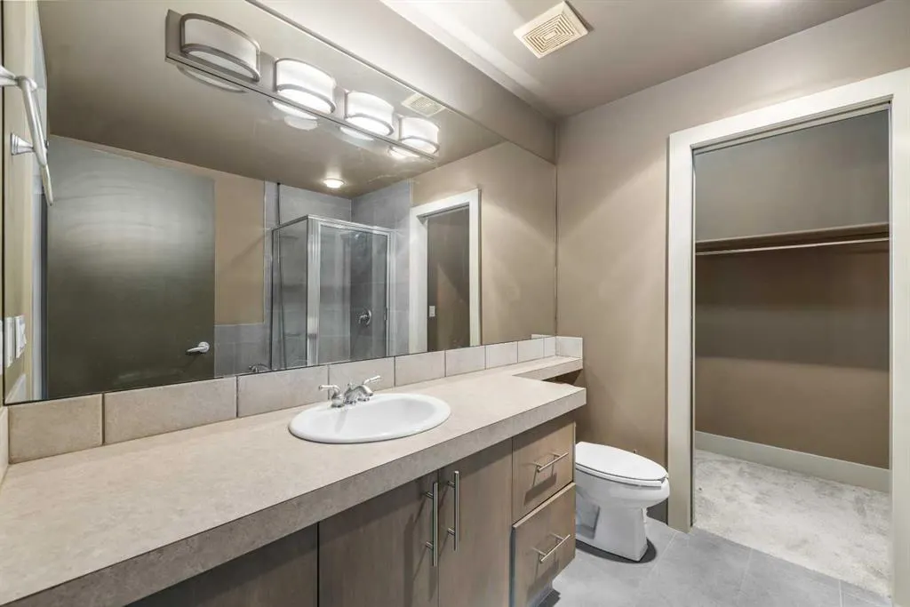 2421 29 Street SW, #3