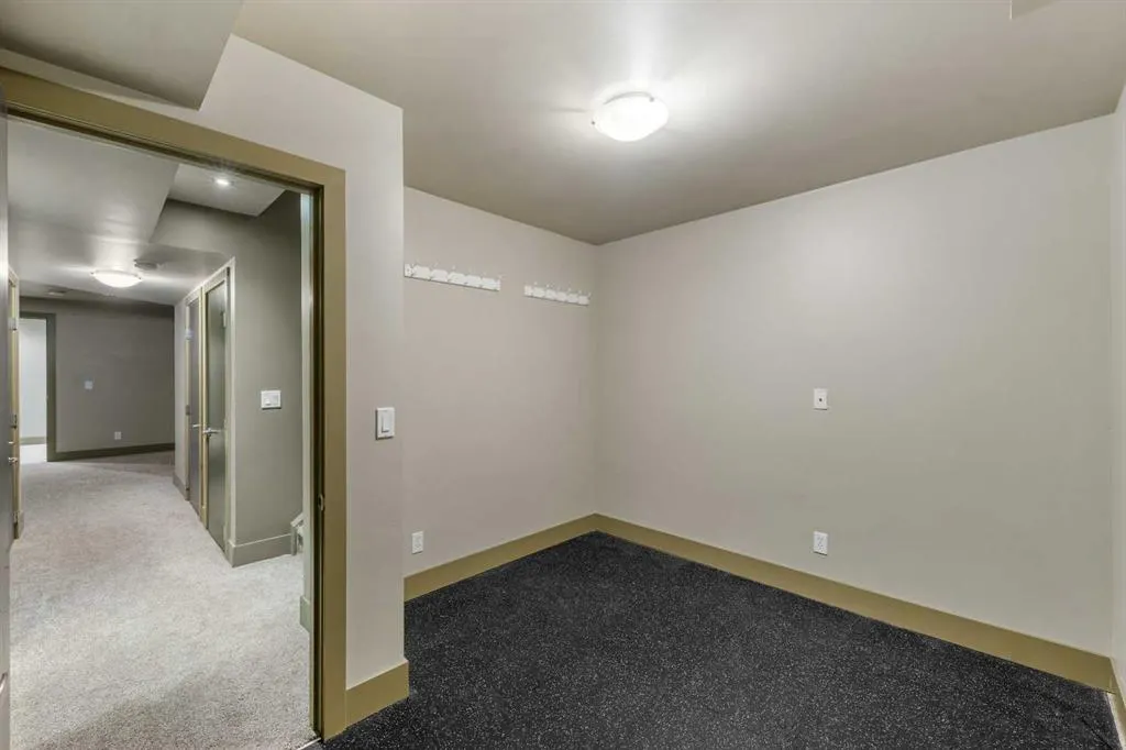 2421 29 Street SW, #3