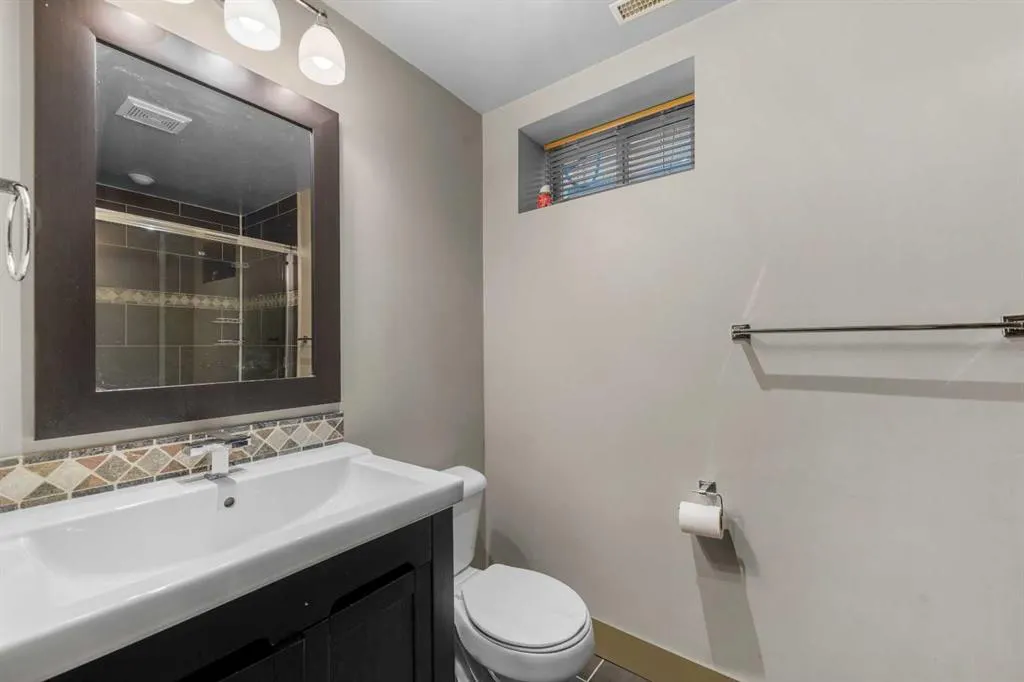 2421 29 Street SW, #3