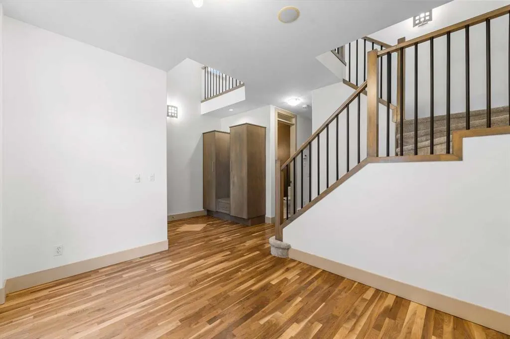 2421 29 Street SW, #3