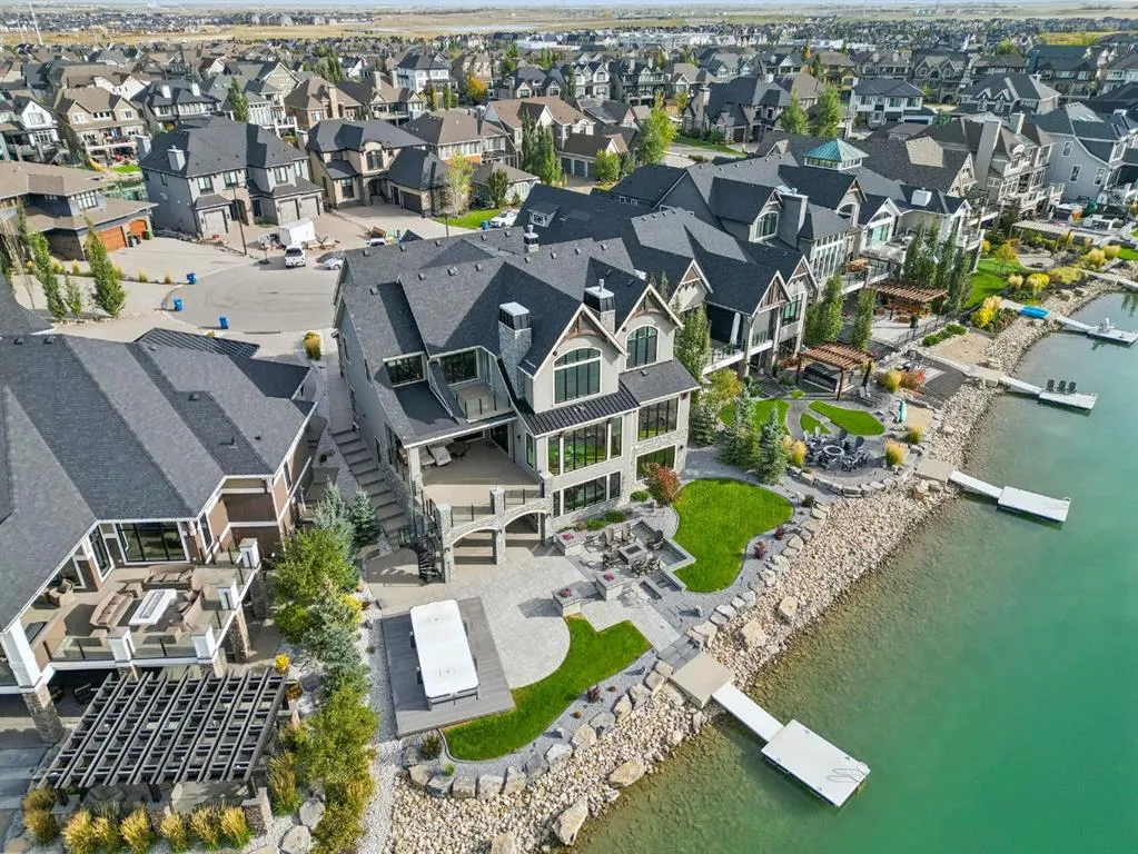 55 Mahogany Island SE