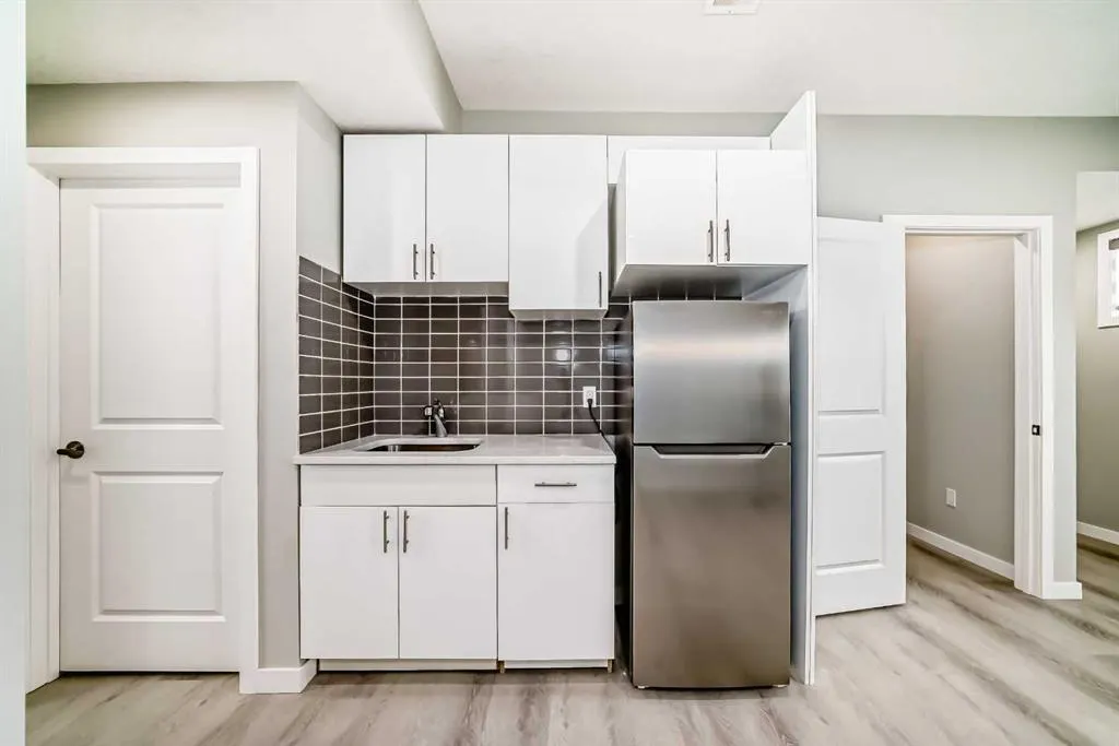 75 Evanscrest Common NW, #106