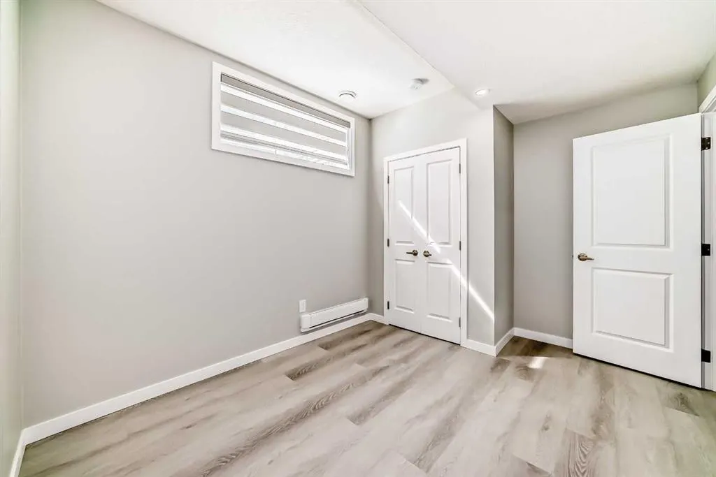 75 Evanscrest Common NW, #106