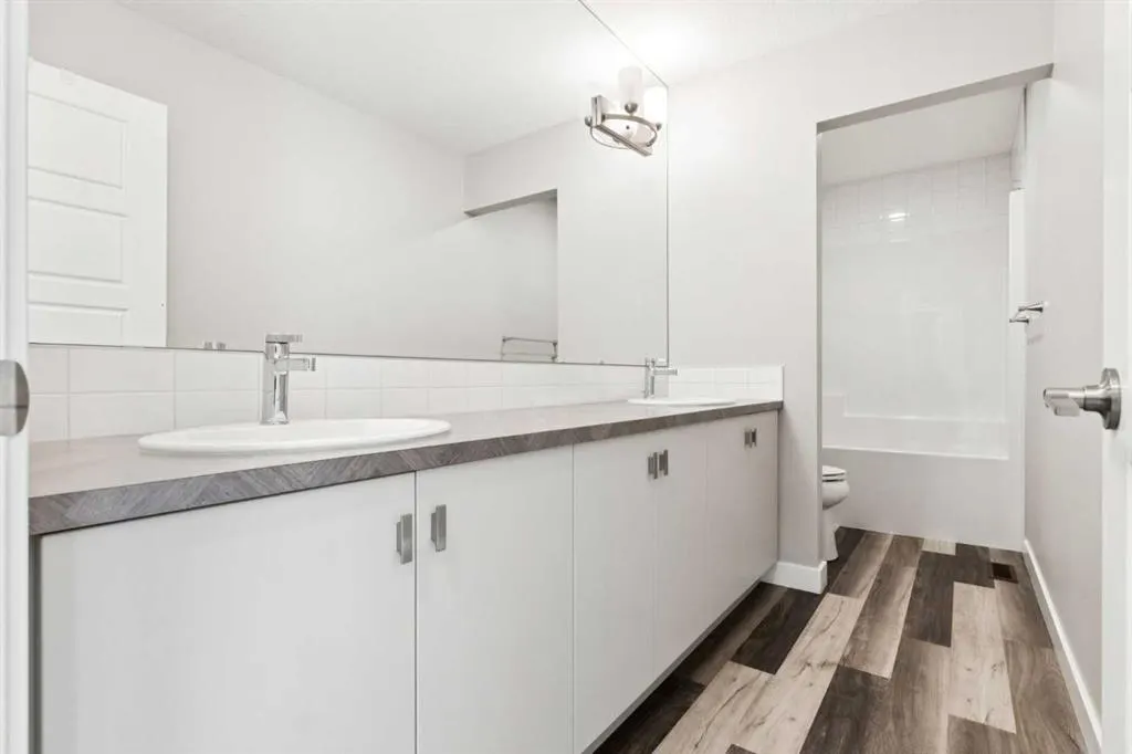 99 Precedence Hill